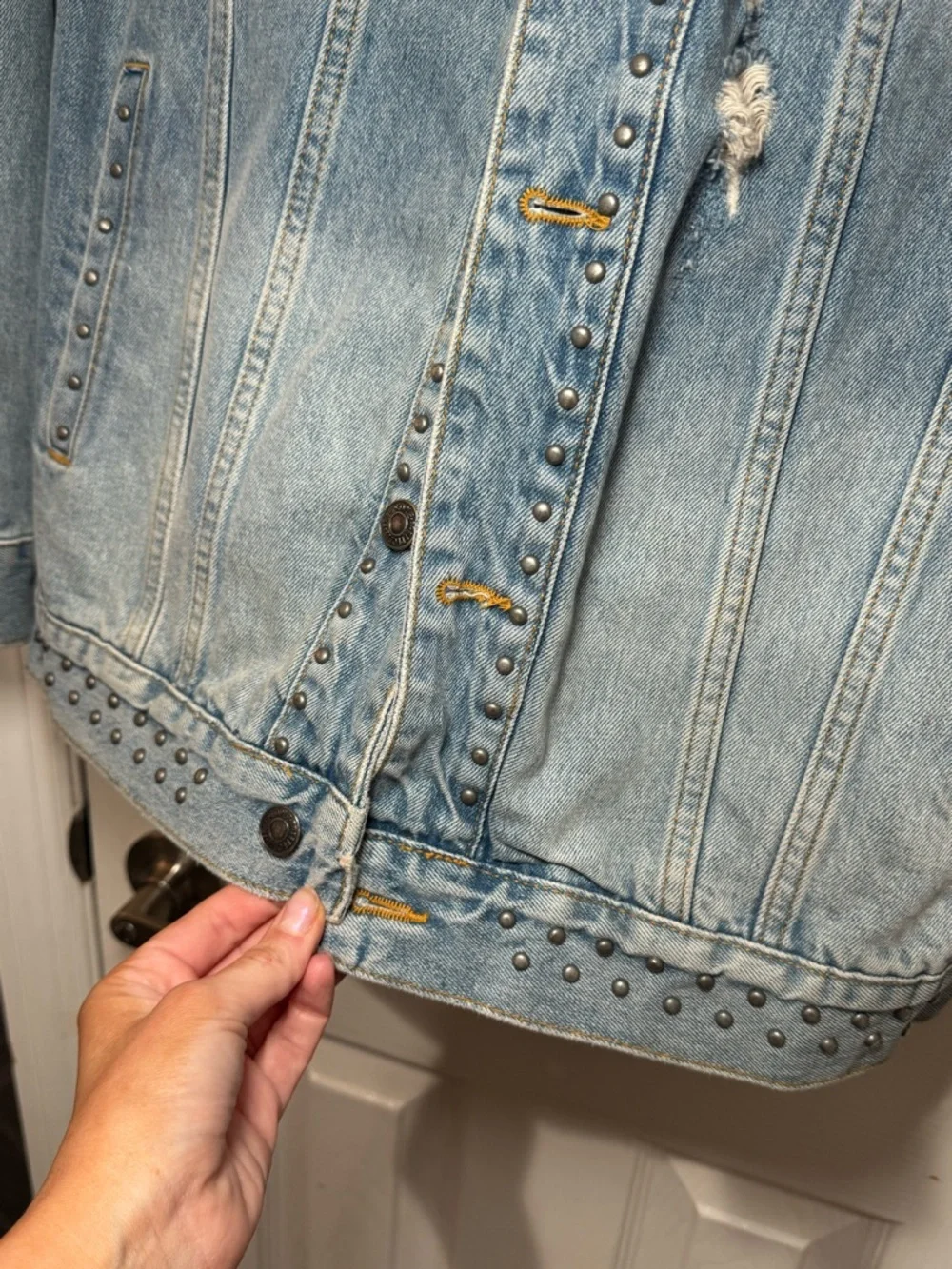 *RARE* Free People Studded Distressed embellished, Jean/denim jacket - Picture 6 of 9